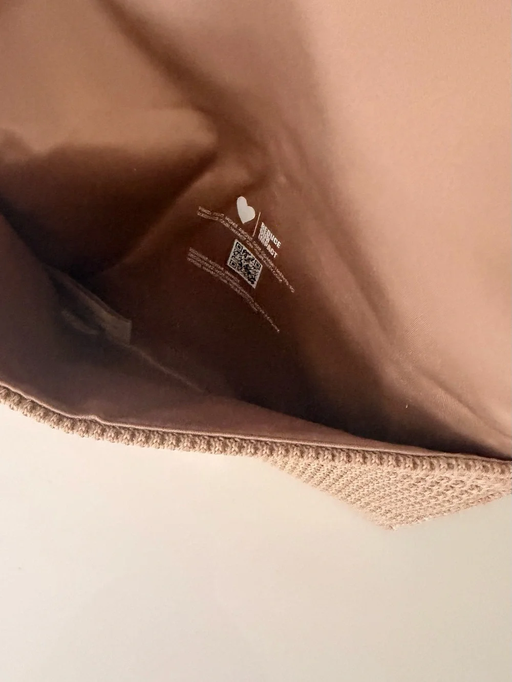 Yves Saint Laurent Beauté Clutch / Makeup Bag in Woven Beige Raffia NWOT